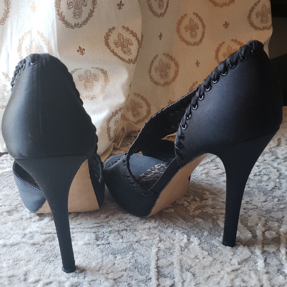 👠Betsey Johnson-Heels - Picture 5 of 8